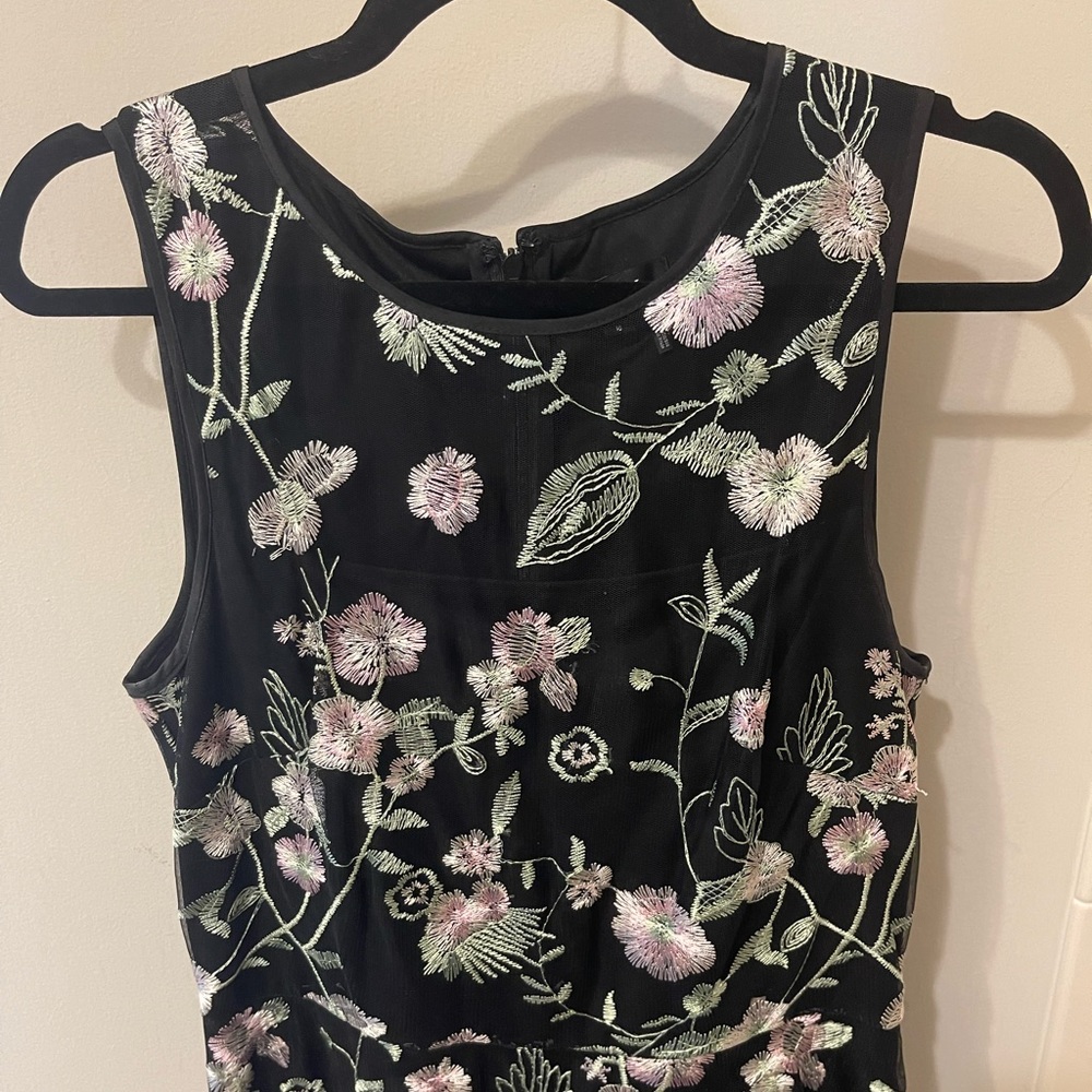 DKNY Black Midi Dress with Embroidered Pink Flowers and Greenery in size USW10 - Picture 3 of 5